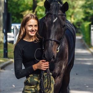 Meet your Posher, Mads